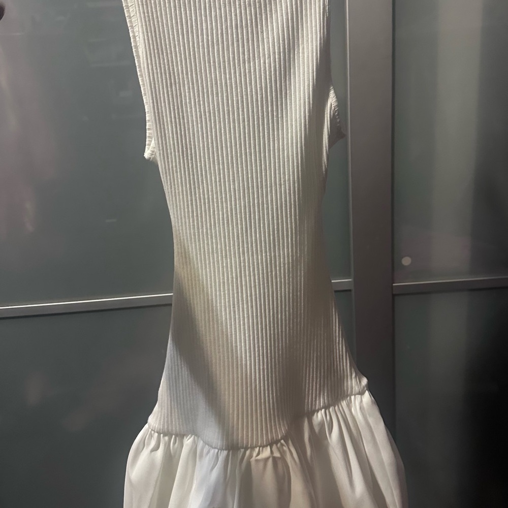 Sleeveless White Cutout Mini Dress - Picture 3 of 8